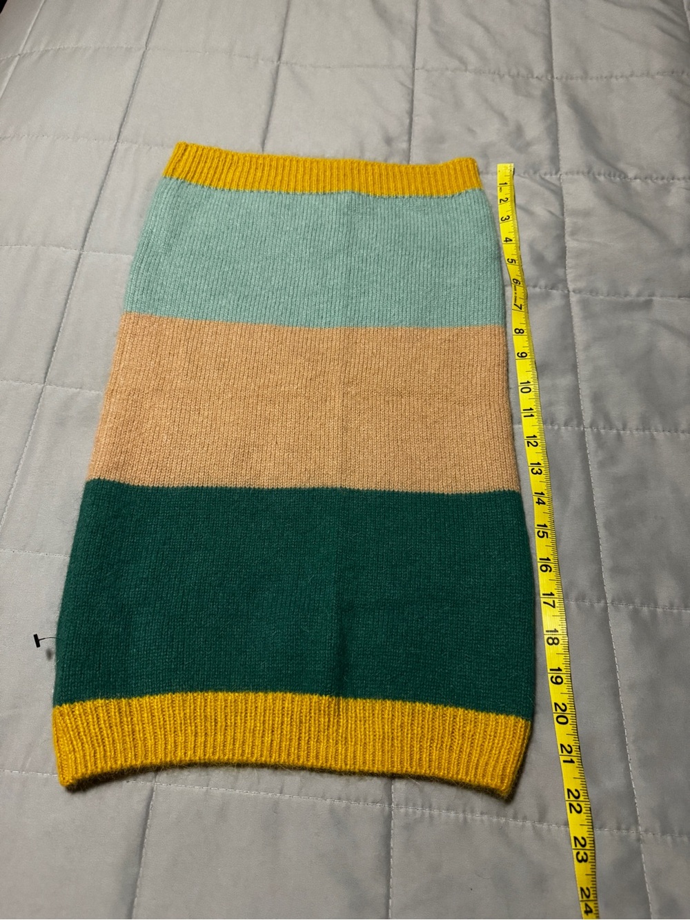 H&M Color-Block Knit Infinity Scarf - Wool Blend, One Size - Picture 4 of 6